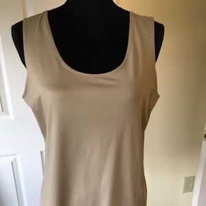 Chico’s Size 2 Gold Ladies Shell 🌼🌼